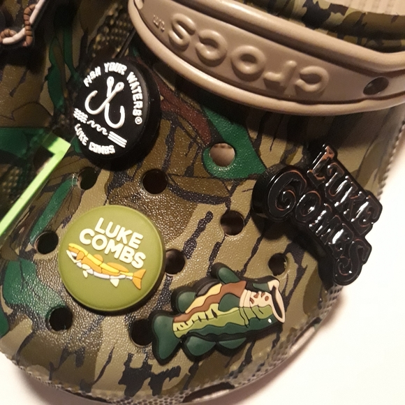 (New) Crocs Luke Combs Clogs (M4/W6) - Picture 4 of 8